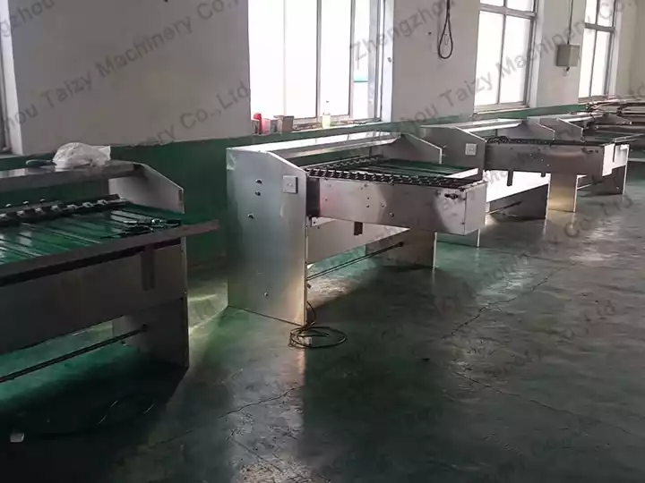 مُفرز وزن البيض التلقائي