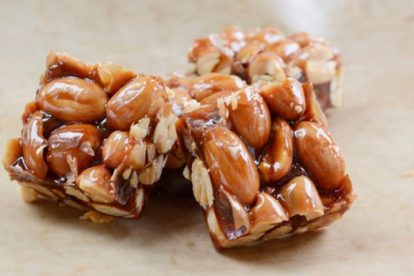 Delicious Peanut Brittle