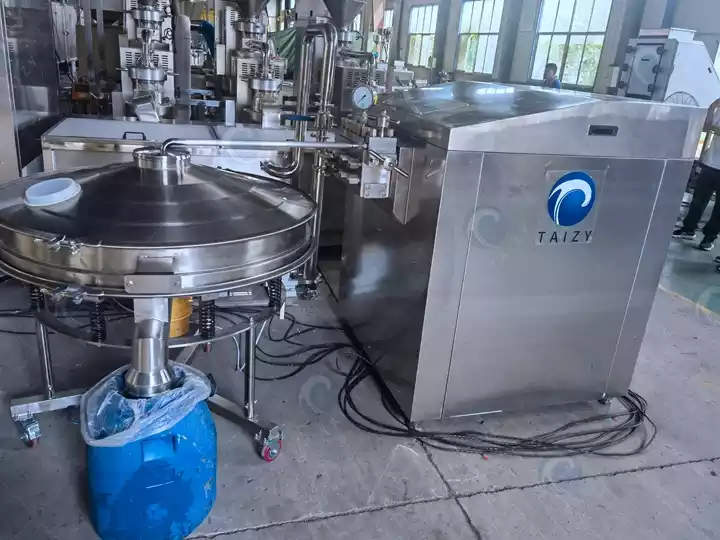 Tangki Penyimpanan Homogenizer dan Penyaring
