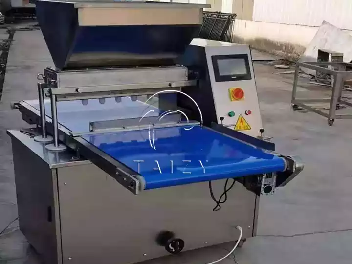 Commercial Cake Batter Depositor | Sponge Cake Filling Machine 10 Automatic Cake Depositor Machine