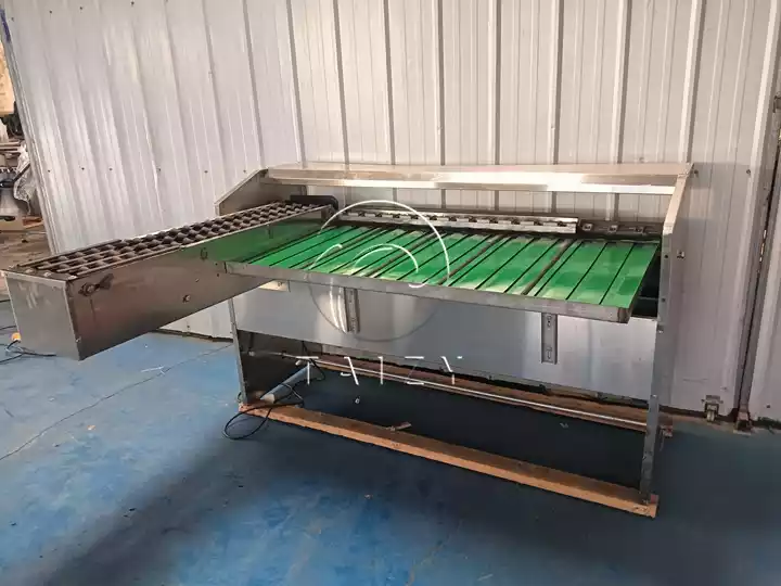 Automatic Egg Sorting Machine Shipped To Peru 3 Egg Weight Grading Machine