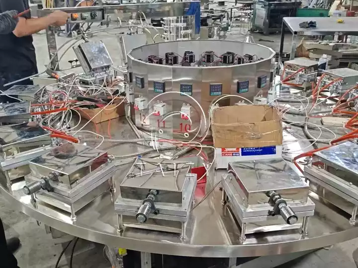 Commercial Four-Outlet Waffle Machine Shipped To Tajikistan 2 Commercial Four-Outlet Waffle Machine