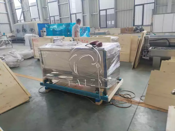 Complete Potato Chips Processing Plant Fully Packed And Shipped To Burundi 5 Potato Chips Making Machine